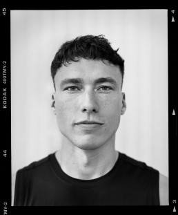 Simon Gronau fotografiert bei seinem Weltrekord im Hyrox